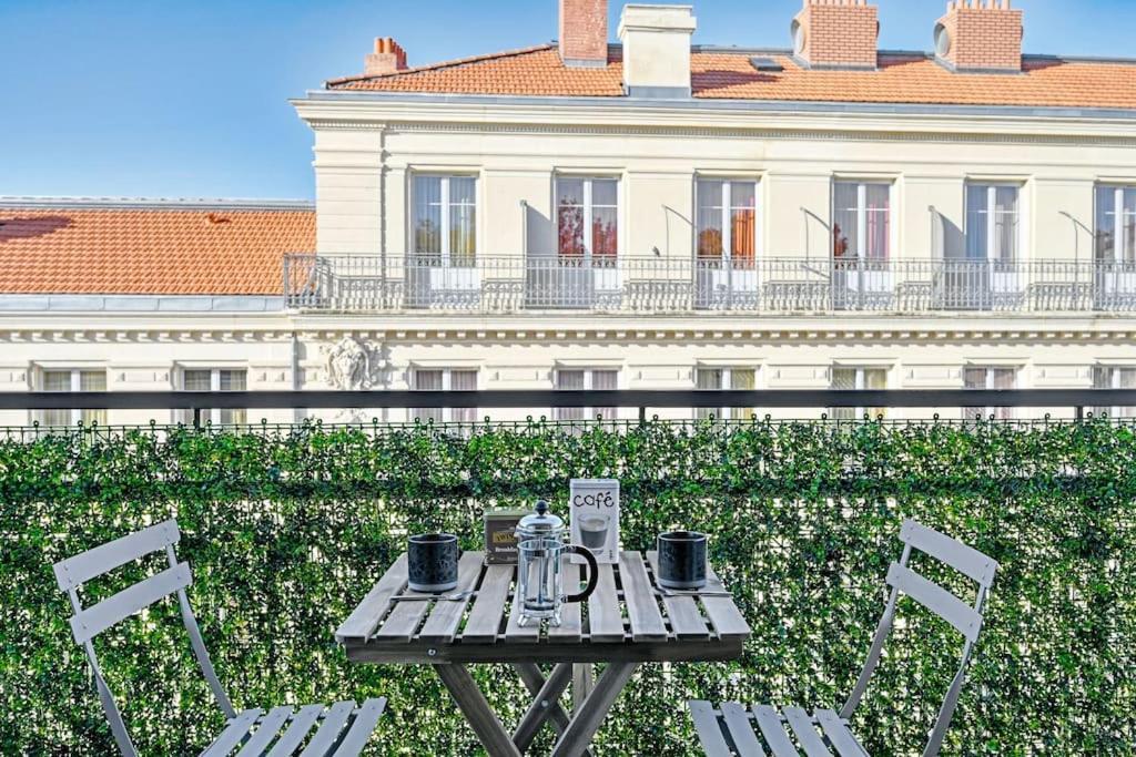 Le Loft Des Papes - 2 Terrasses - Vue Panoramique Sur La Ville - Ac Clim Avignone Esterno foto